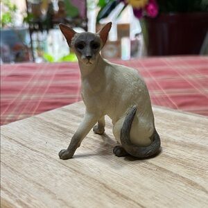 Vintage 2005 Blue Point Siamese Cat Figurine Hand Painted Veronese NIB 5248